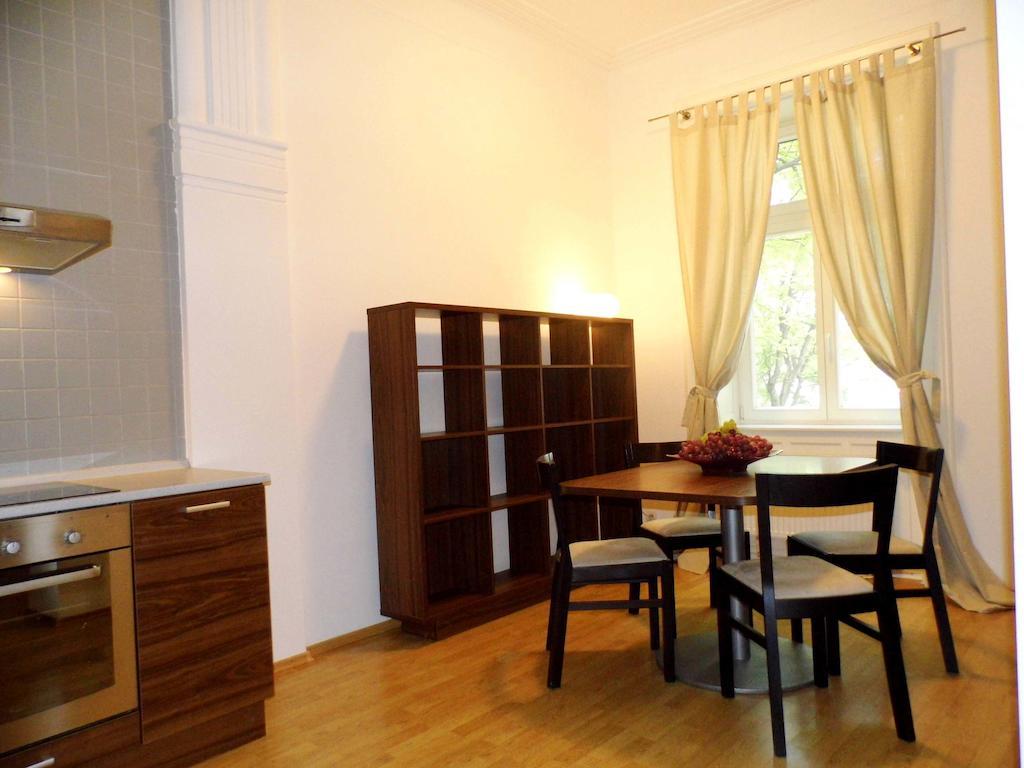 Lion Apartments Medena, Big Size, High Ceilings Pressburg Zimmer foto