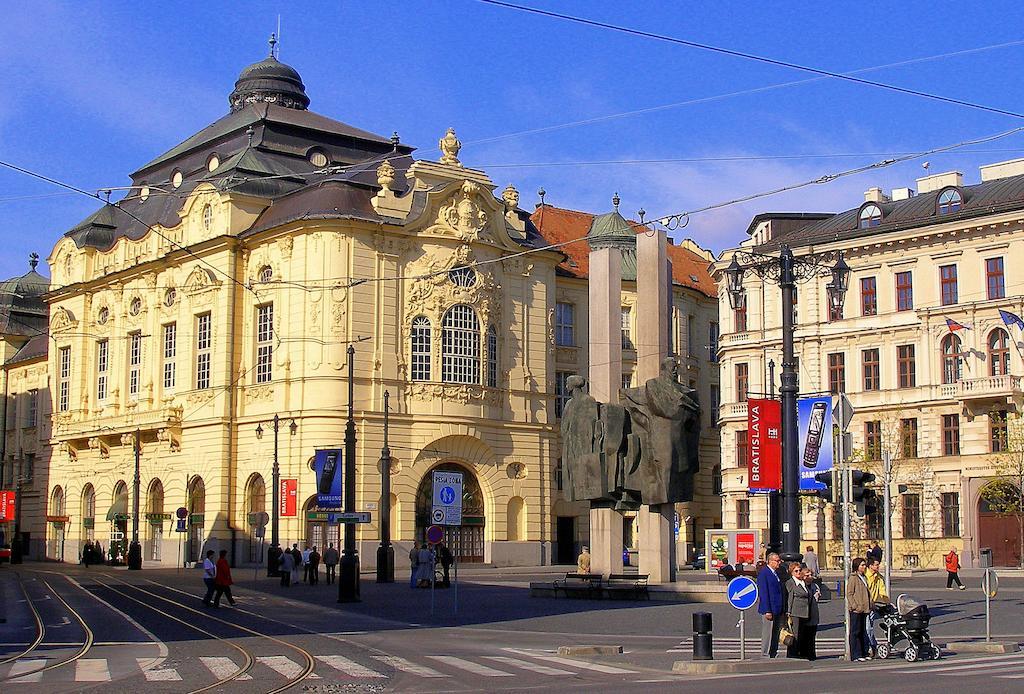Lion Apartments Medena, Big Size, High Ceilings Pressburg Exterior foto