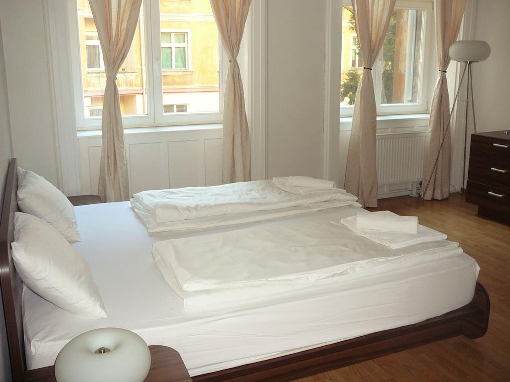 Lion Apartments Medena, Big Size, High Ceilings Pressburg Exterior foto