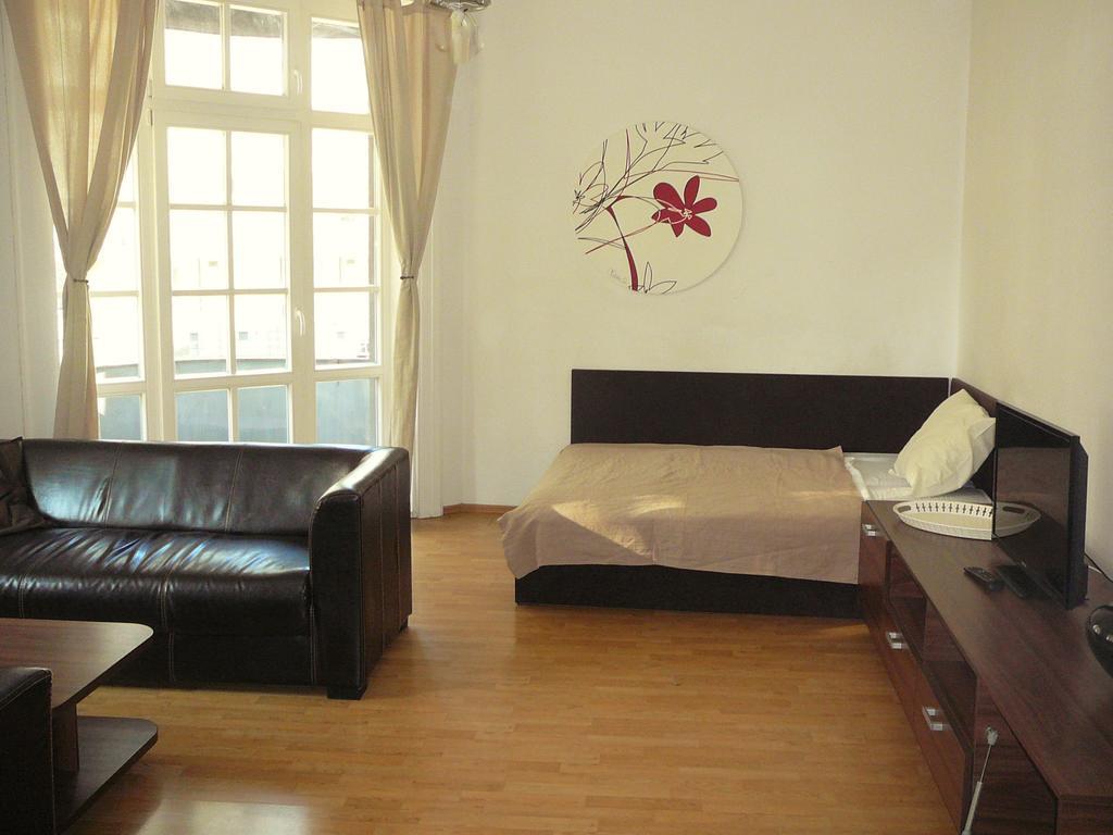 Lion Apartments Medena, Big Size, High Ceilings Pressburg Exterior foto