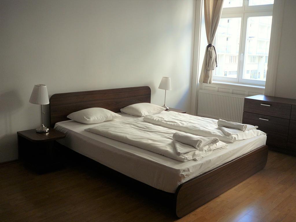 Lion Apartments Medena, Big Size, High Ceilings Pressburg Exterior foto