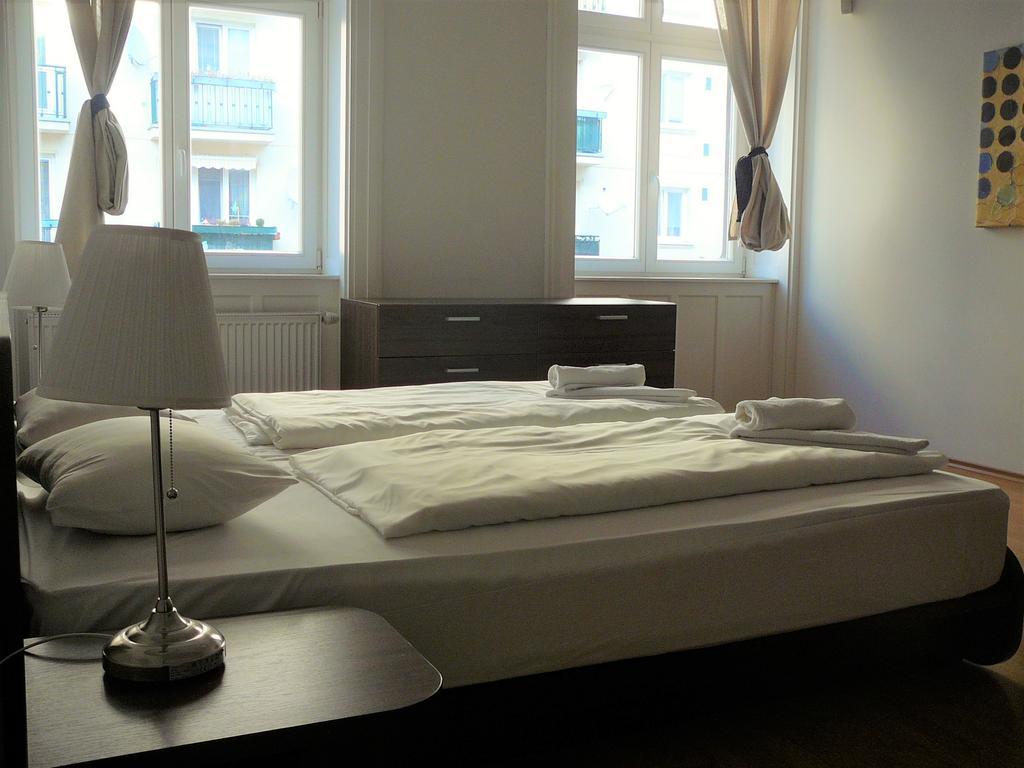 Lion Apartments Medena, Big Size, High Ceilings Pressburg Exterior foto